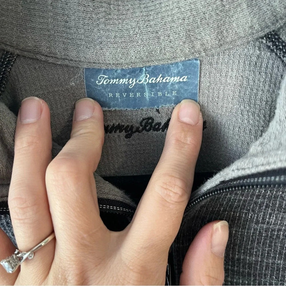 Tommy Bahama Sweater Mens Medium Gray 1/4 Quarter Zip Reversible Pullover Golf - Picture 2 of 5